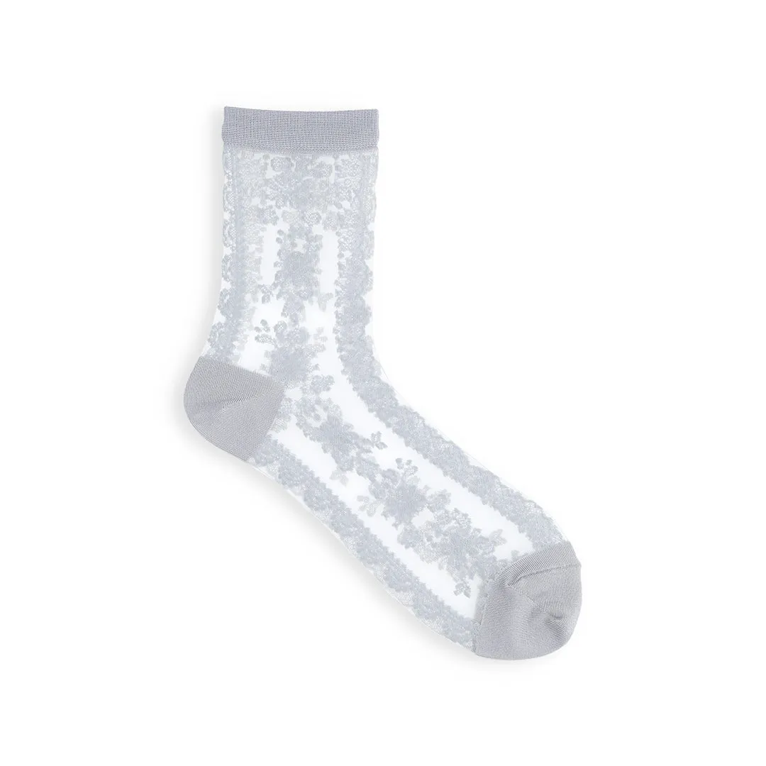021132284 Sheer Lace Pattern Low Crew Socks