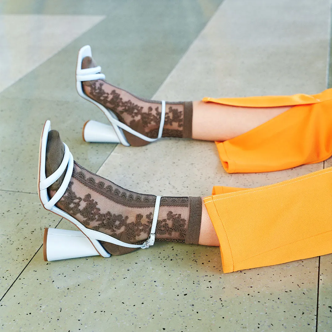 021132284 Sheer Lace Pattern Low Crew Socks