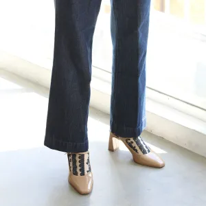 021132284 Sheer Lace Pattern Low Crew Socks