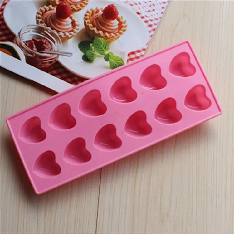 12 cavity Heart Shape Cake Mold Flexible Silicone Soap Mold D009