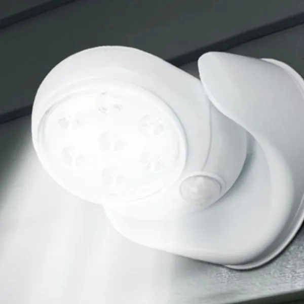 7-LED Motion-Activated Weather-Resistant Cordless Light
