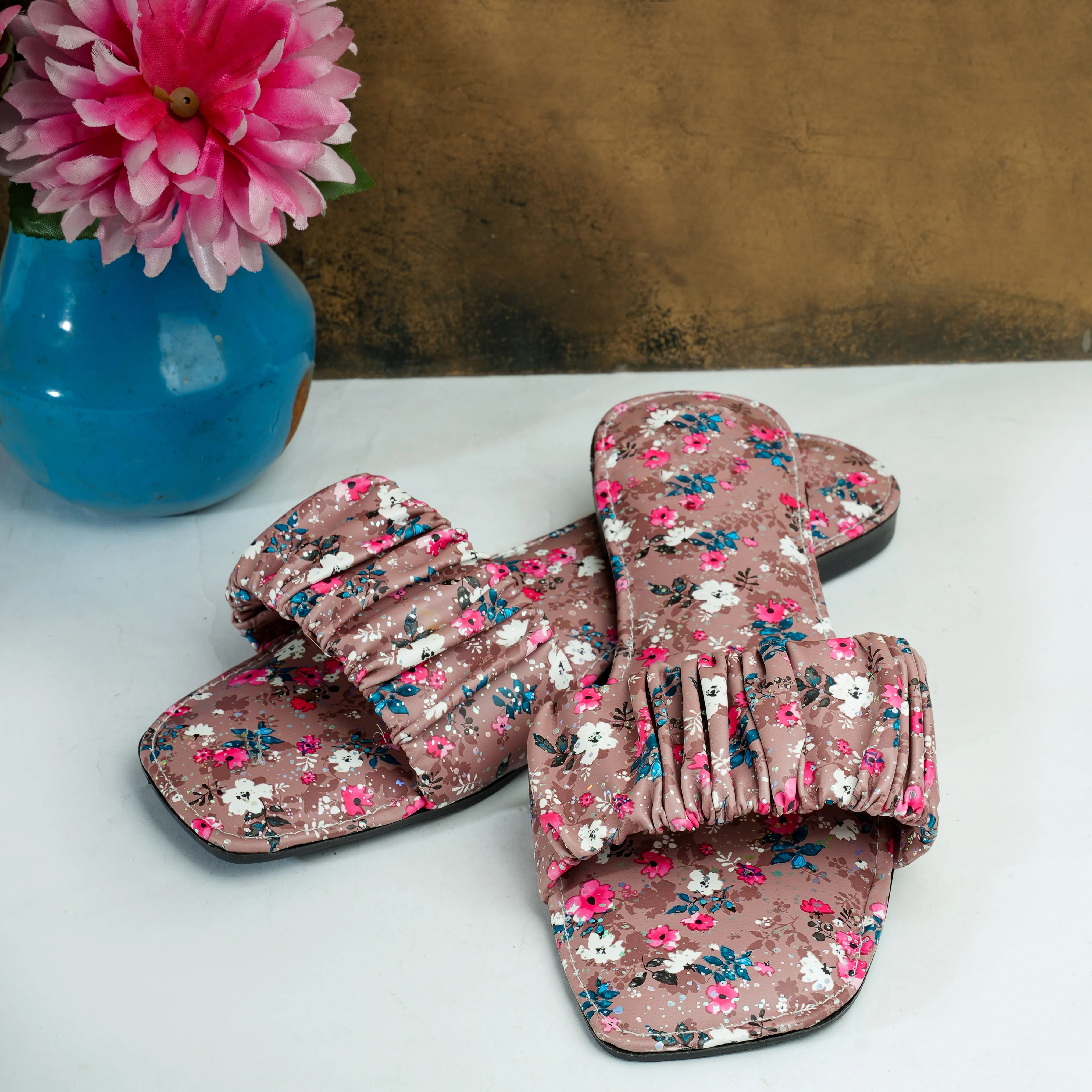 Blossom Trail Flats - Brown