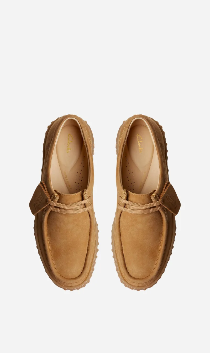 Clarks | Torhill Bee - Light Tan Nubuck