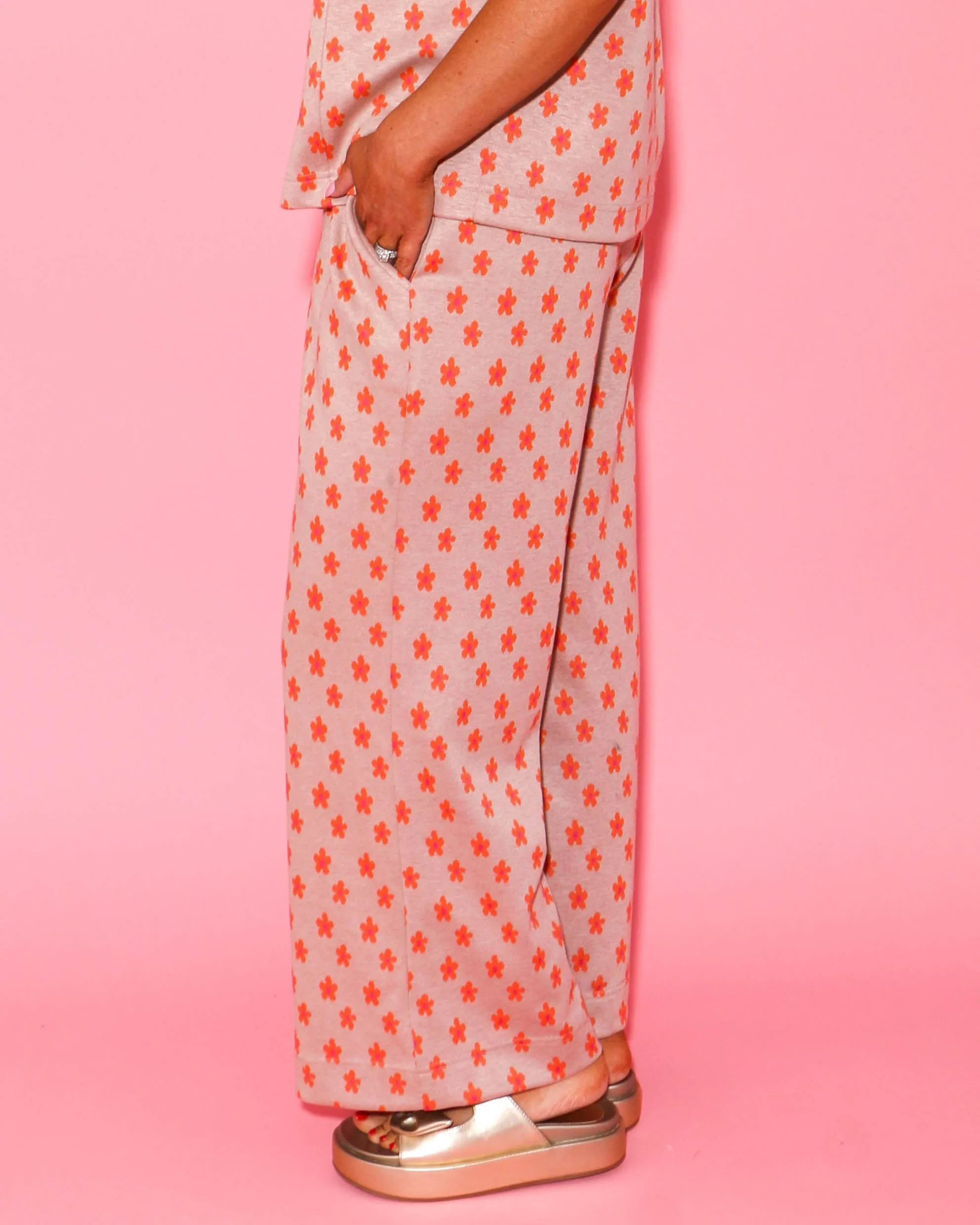 Daisy Cap Sleeve Pullover and Knit Pant Set