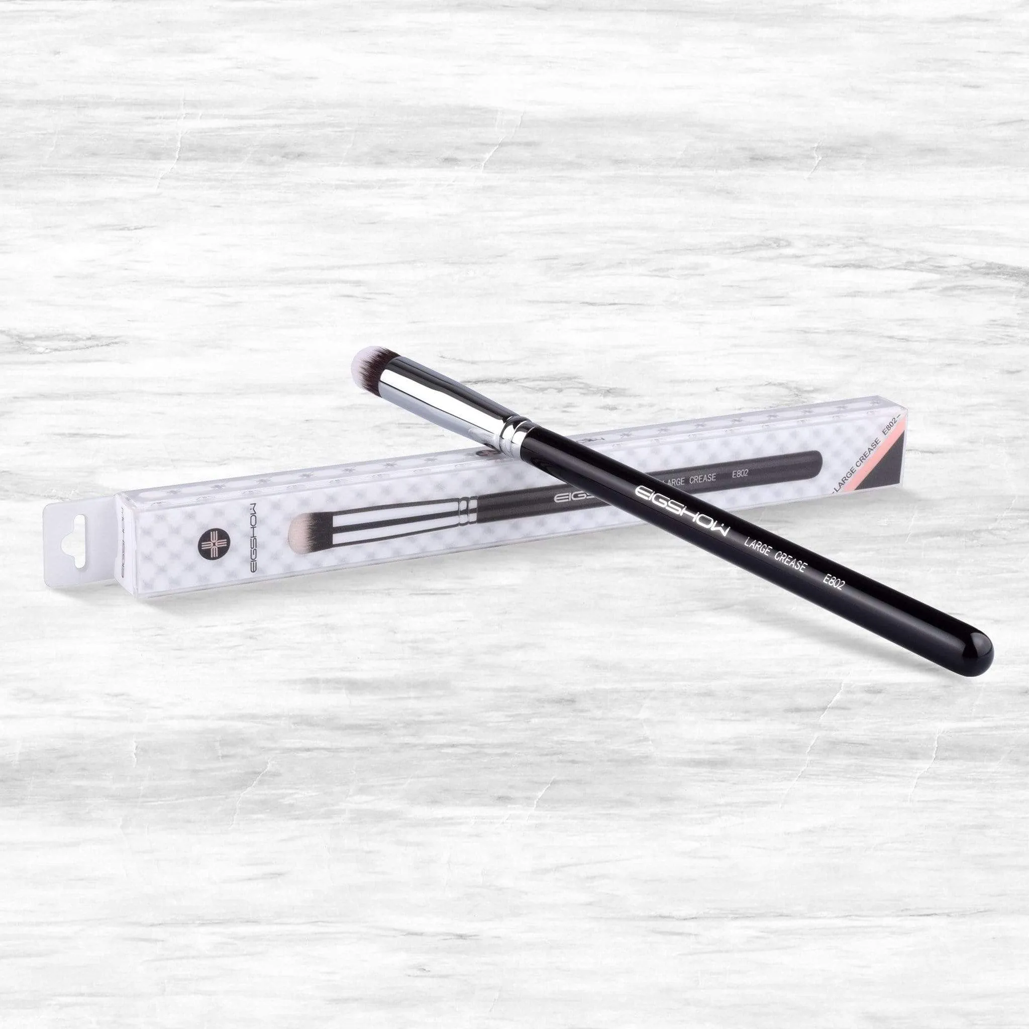 E802 - LARGE CREASE BRUSH