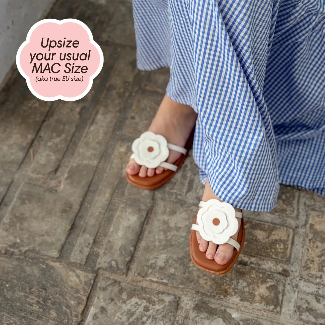 Fresh Flats in Hana White & Brown