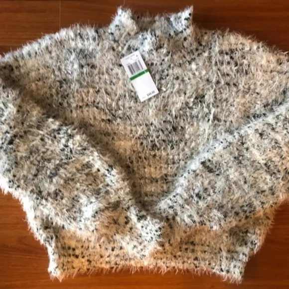 FRESHMAN Juniors' Eyelash Yarn Sweater in White with Black.