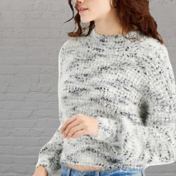 FRESHMAN Juniors' Eyelash Yarn Sweater in White with Black.
