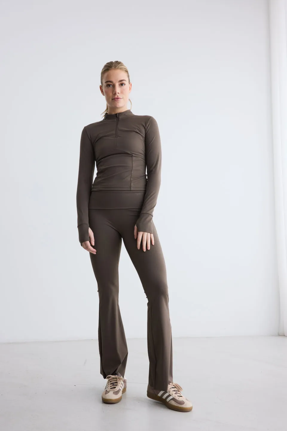 Half zip - dark brown