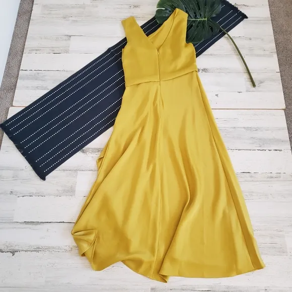 Just Taylor Alston Dress Midi Satin Chartreuse Formal Size 4