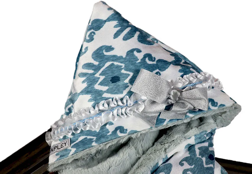 Landry the first multi functional baby blanket