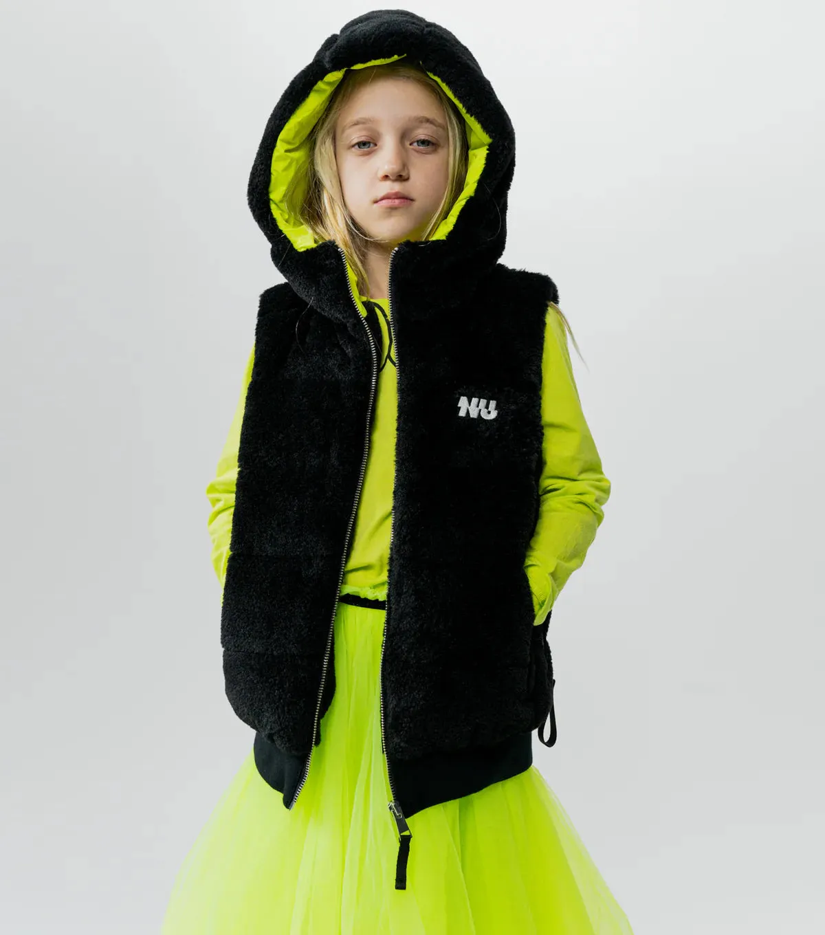 MEGA COZY DOWN VEST BLACK