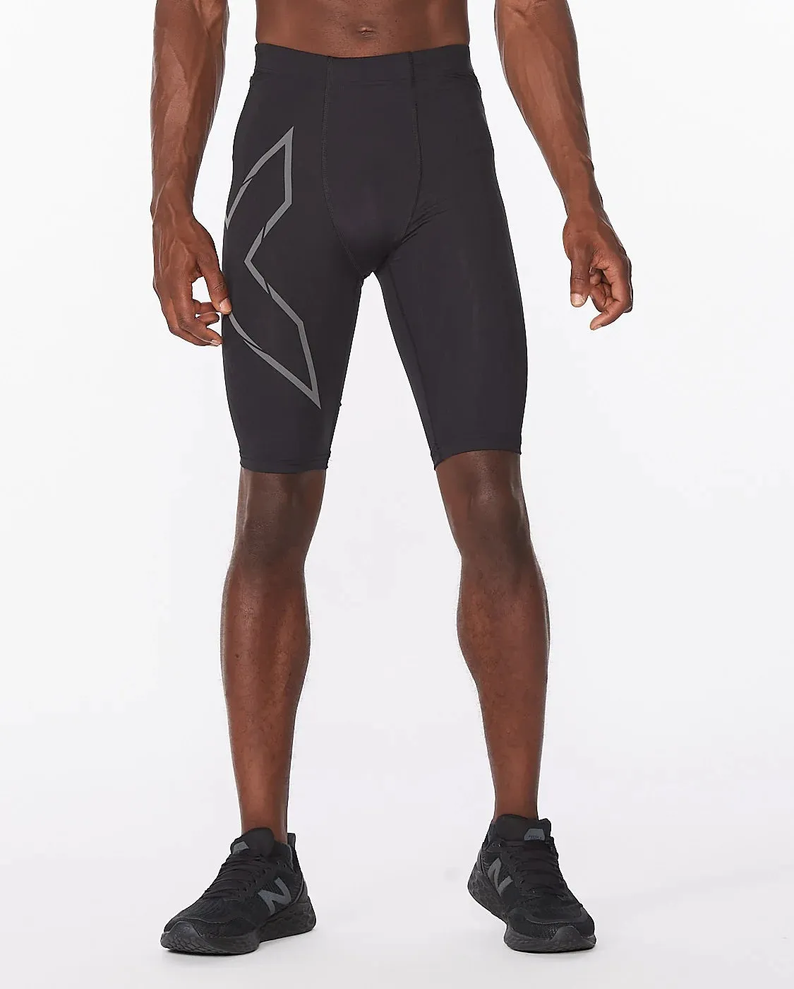 Men's 2XU Light Speed Mid-Rise Compression Short