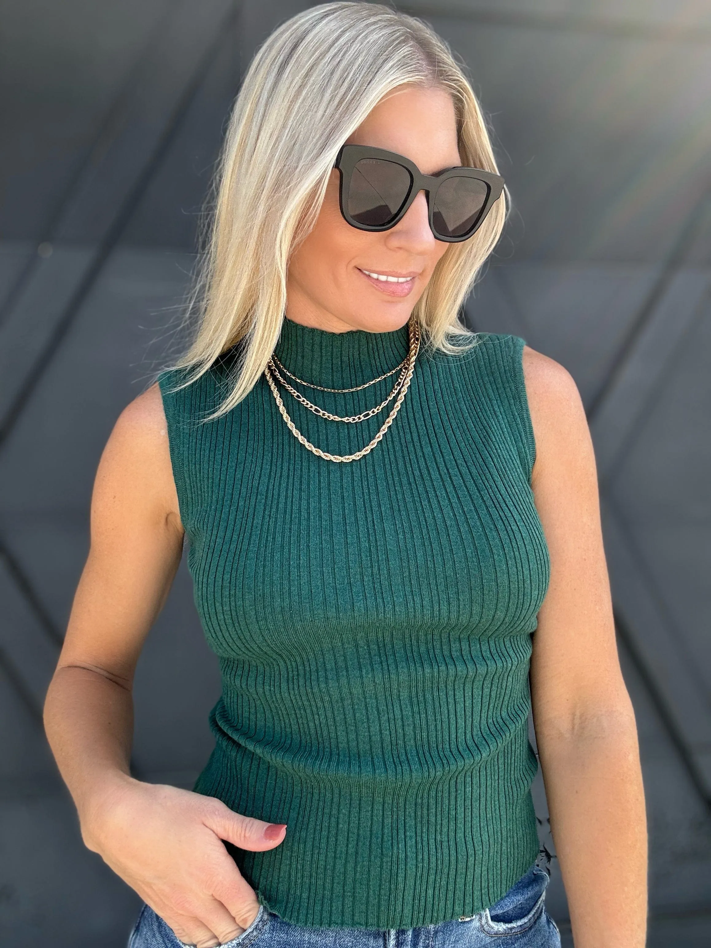 Mock Neck Sleeveless Sweater Knit Top In Dark Green