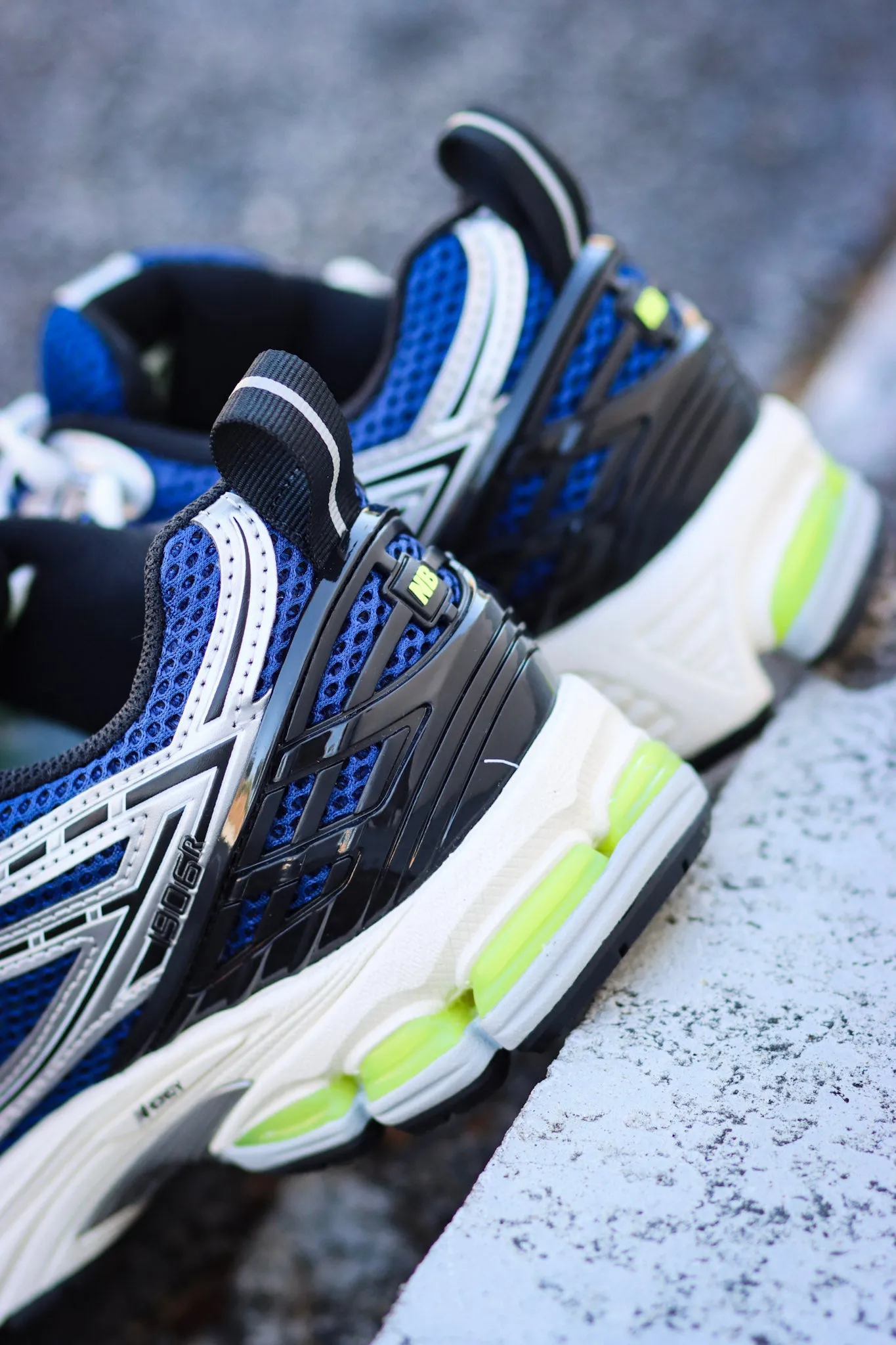 New Balance 1906R- Blue/Volt