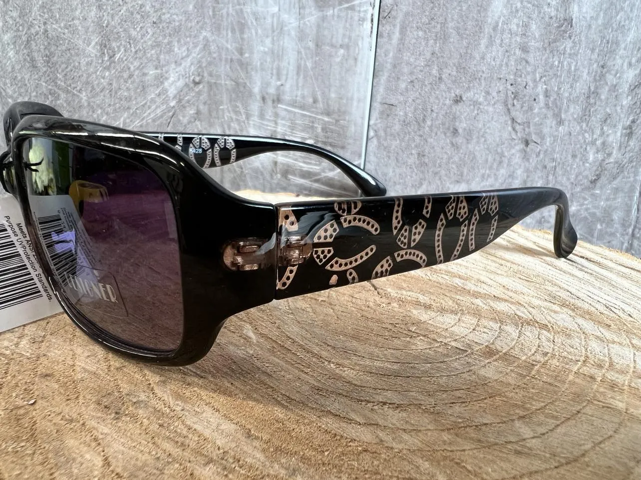 New Rep Designer Sunglasses, 400 UV Protection! Stylish Gradient Lenses! 8428, Retails $40 
