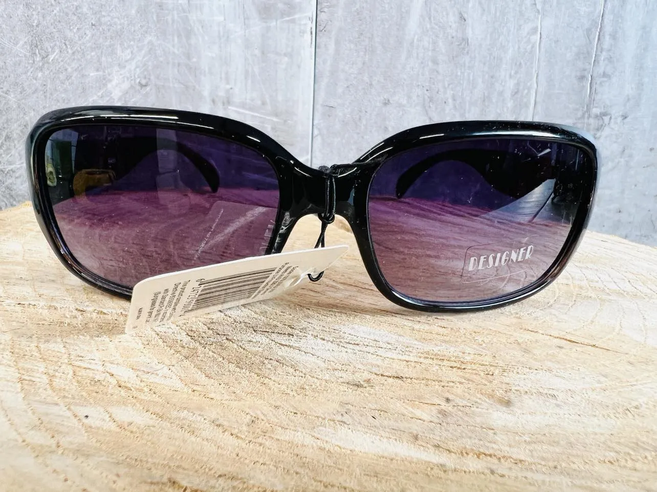 New Rep Designer Sunglasses, 400 UV Protection! Stylish Gradient Lenses! 8428, Retails $40 