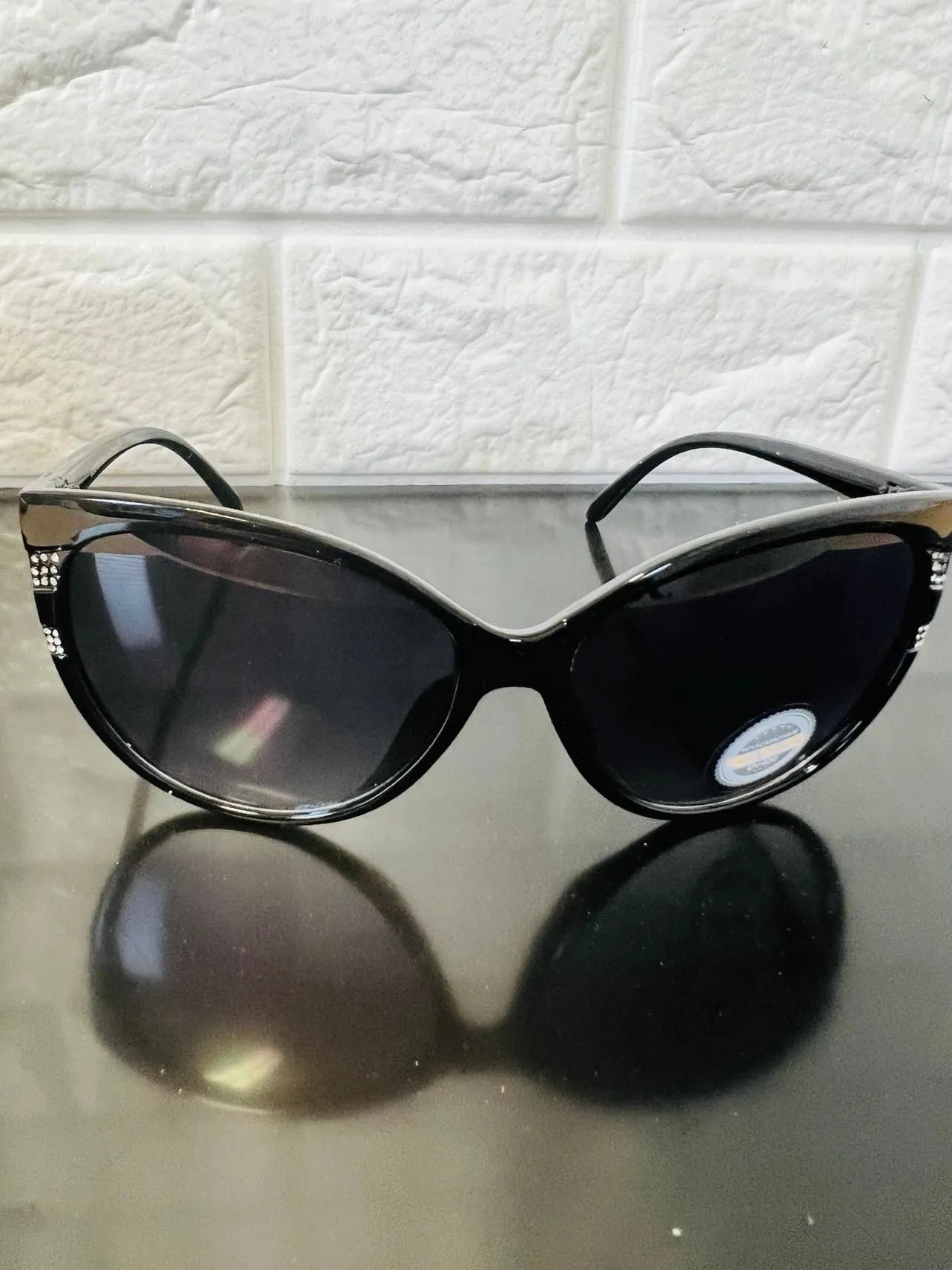 New Rep Designer Sunglasses, 400 UV Protection! Stylish Gradient Lenses! 9295RSBLK, Retails $40 