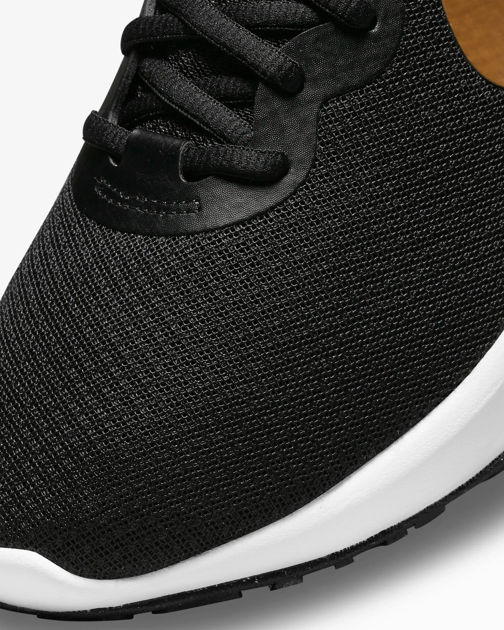 Nike Revolution 6