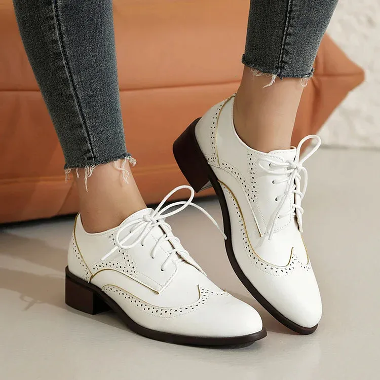 Oxford brogue casual con punta a punta e lacci color block
