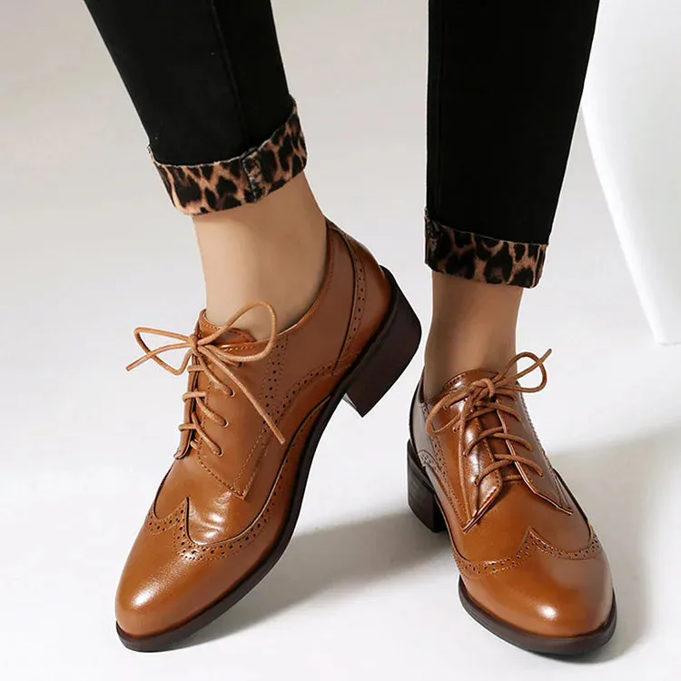 Oxford brogue casual con punta a punta e lacci color block