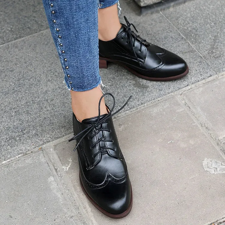 Oxford brogue casual con punta a punta e lacci color block