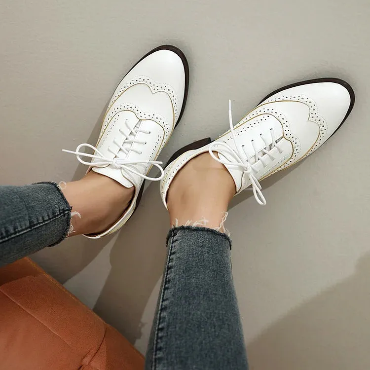 Oxford brogue casual con punta a punta e lacci color block