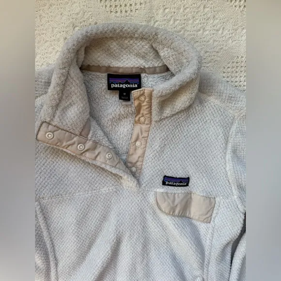 Patagonia Cream Fleece Pullover