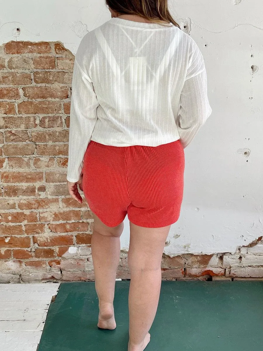 Ribbed Shorts in Red