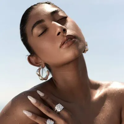 Simone