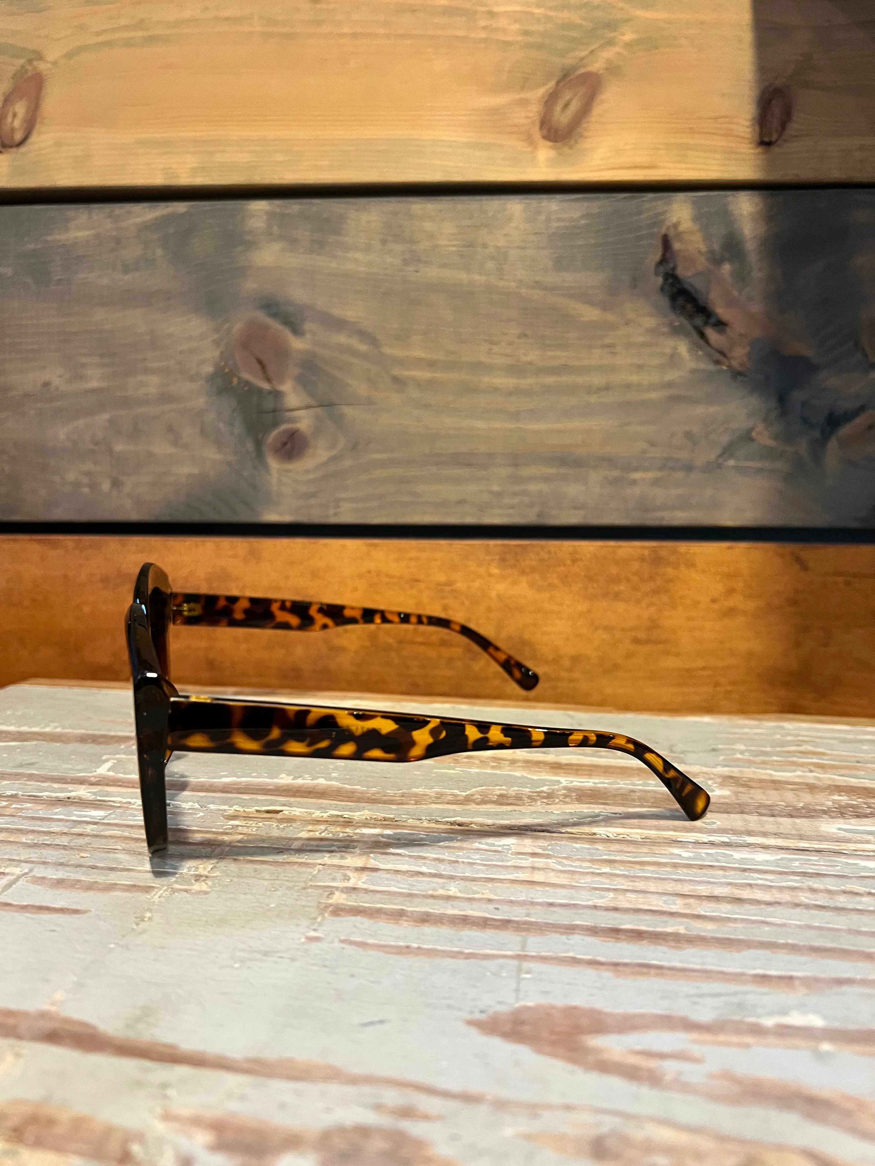 Sunglasses || Cat Eye