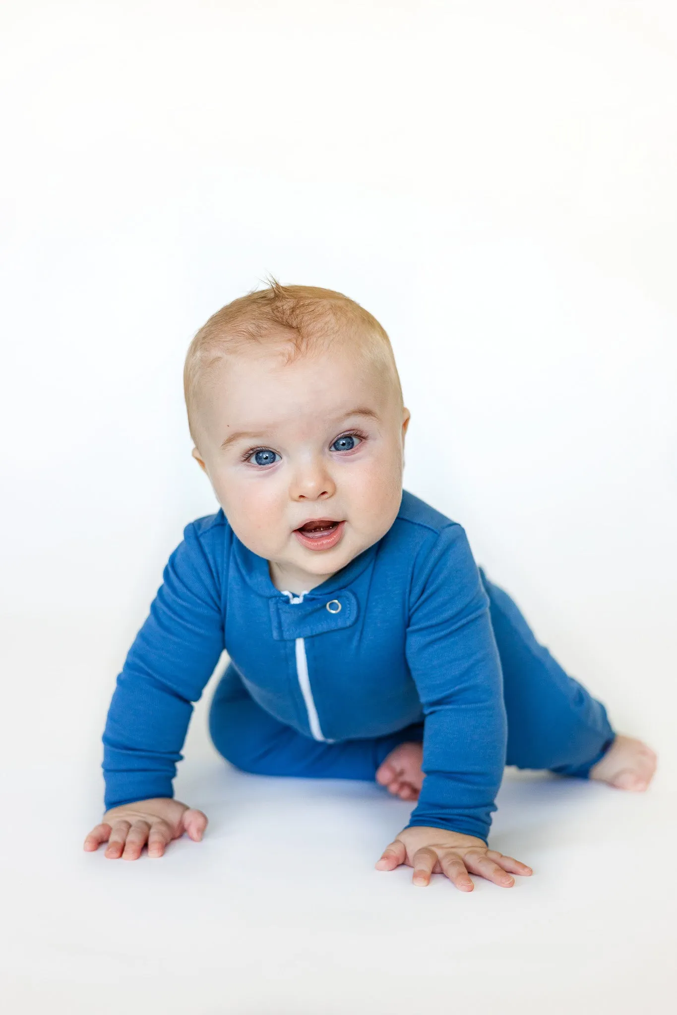 Super-Soft Organic Cotton Footless Zip Footie| Candy Apple