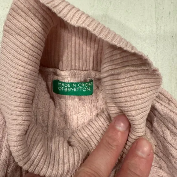 United Colors of Benetton Pink Cable Knit Turtleneck Sweater size Small